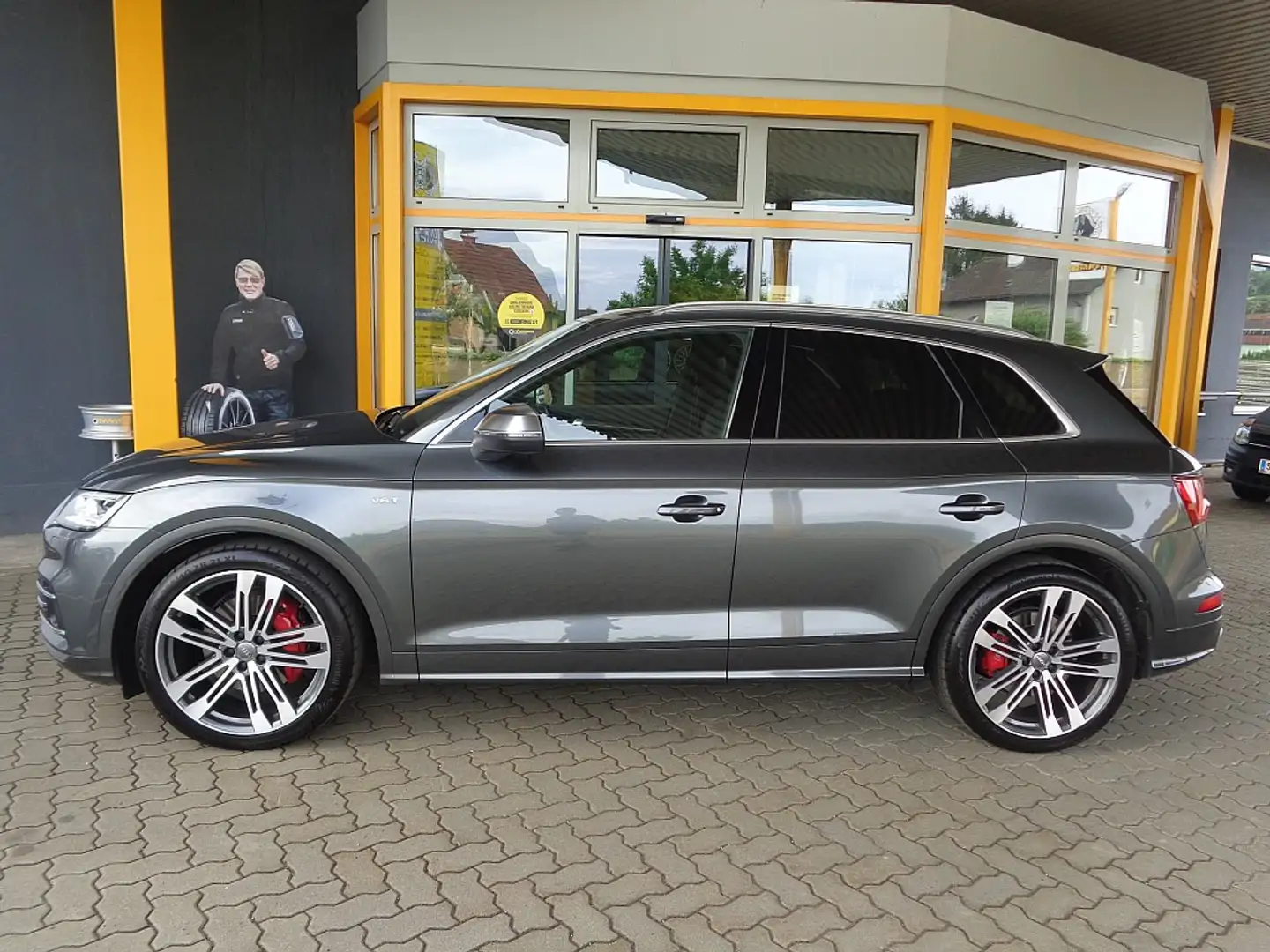 Audi SQ5 3,0 TFSI quattro S-tronic Grijs - 2