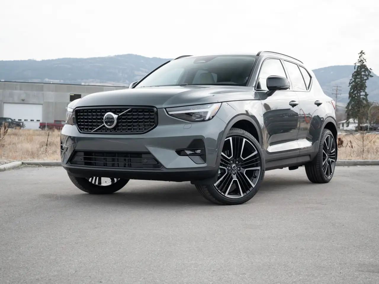 2026 Volvo XC40