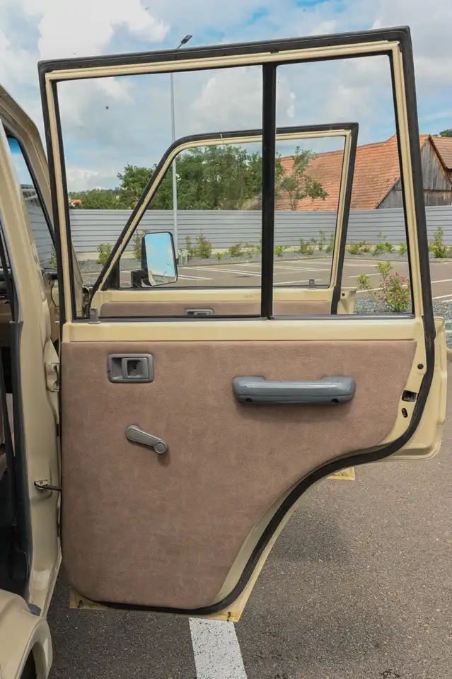 Toyota FJ Cruiser LJ79 LV KR, 2.8L off frame rest. TÜV neu, foto 11