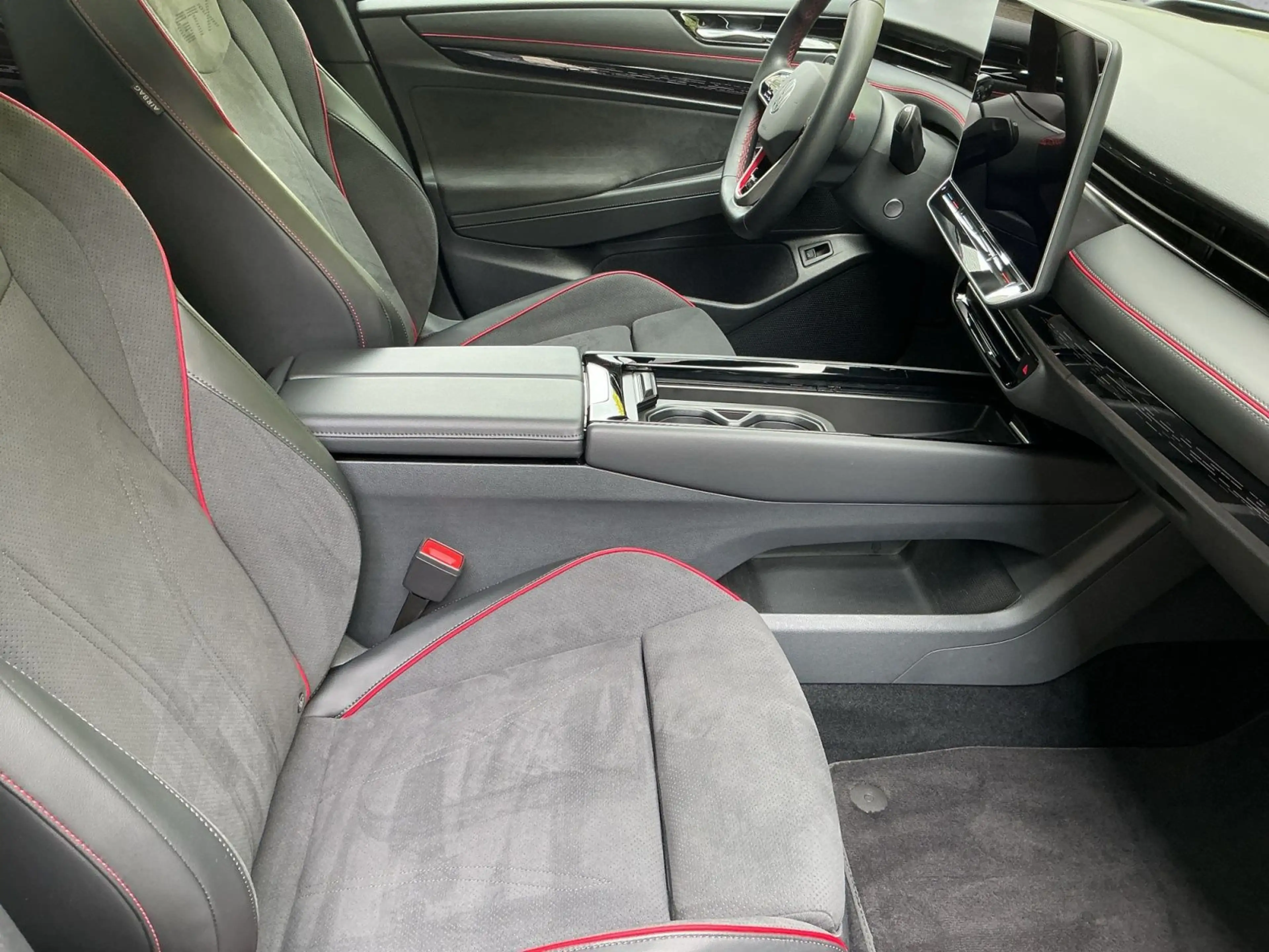 Volkswagen ID.7 GTX 4M 5JG+AHK+PANO+HARMAN+HuD+360° — photo 13