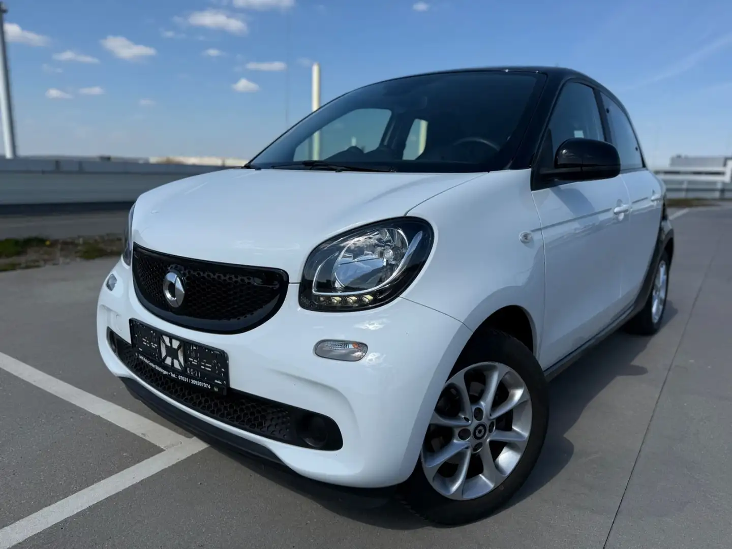 smart forFour SMART FORFOUR PASSION*AUTO*SHZ Bílá - 1
