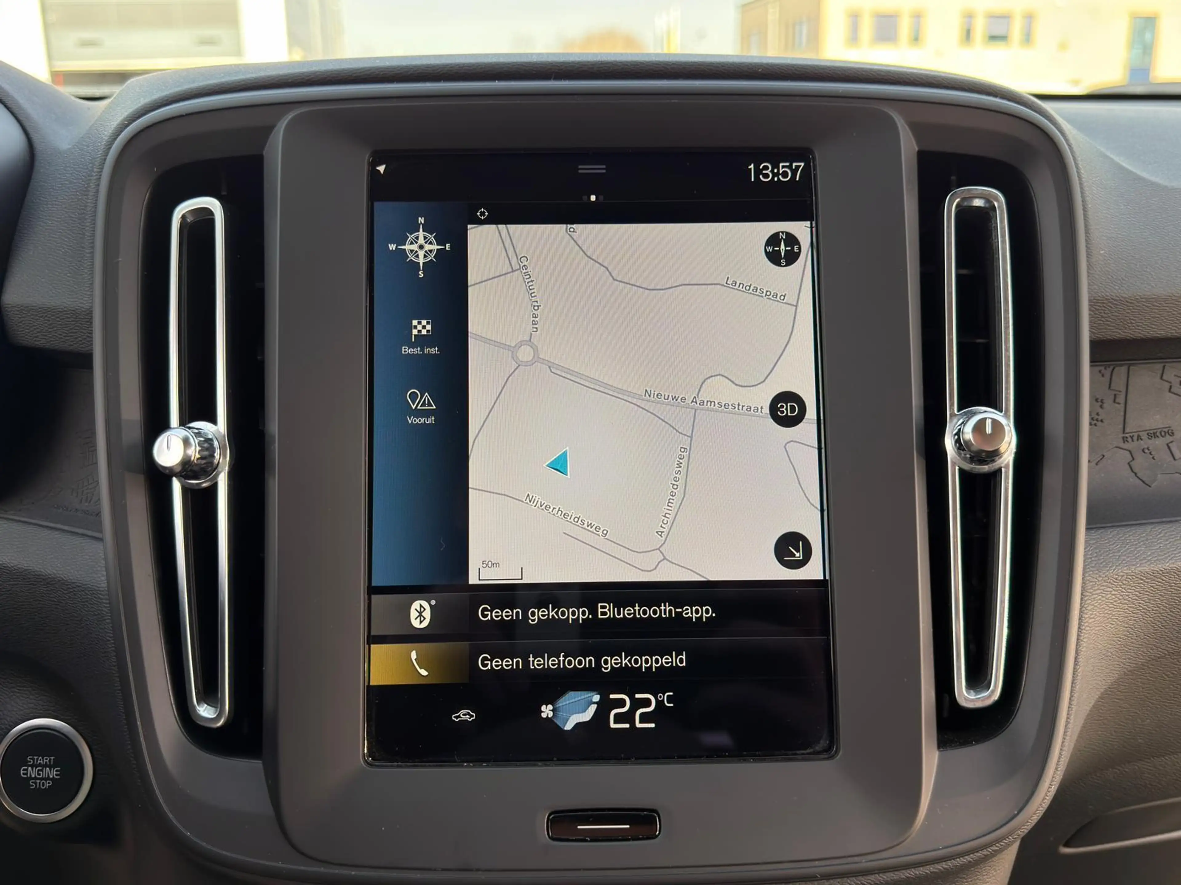 Volvo XC40 T2 129pk Momentum Core Automaat | Climate control — photo 7
