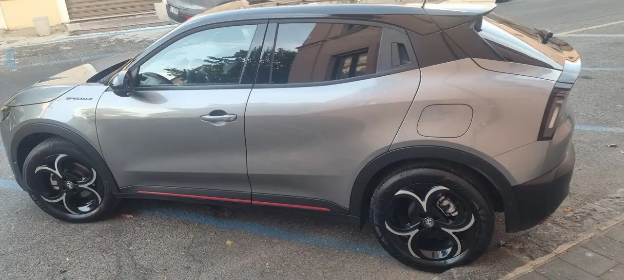 Alfa Romeo Junior 2025