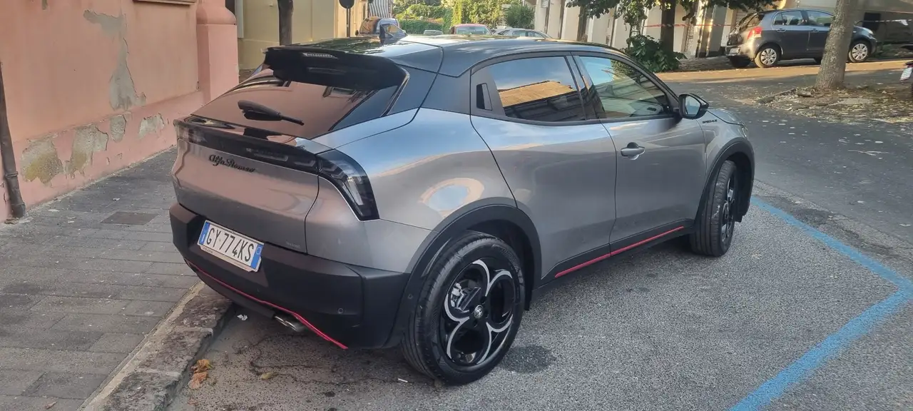 Alfa Romeo Junior 2025