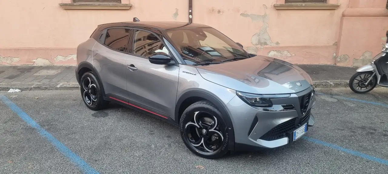 Alfa Romeo Junior 2025