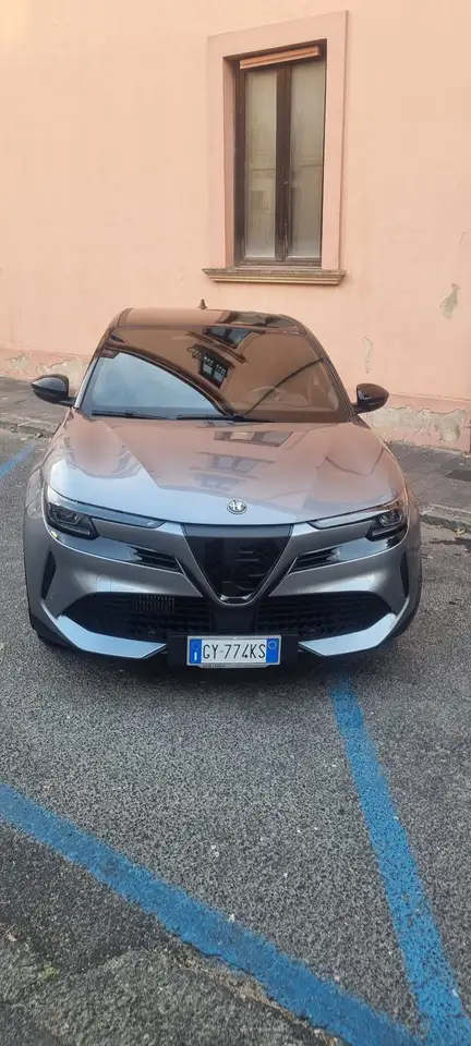 Alfa Romeo Junior 2025
