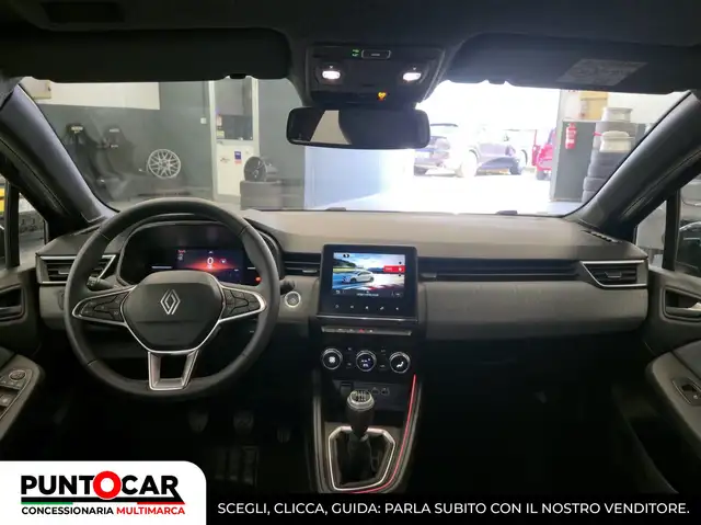 Renault Clio view 30