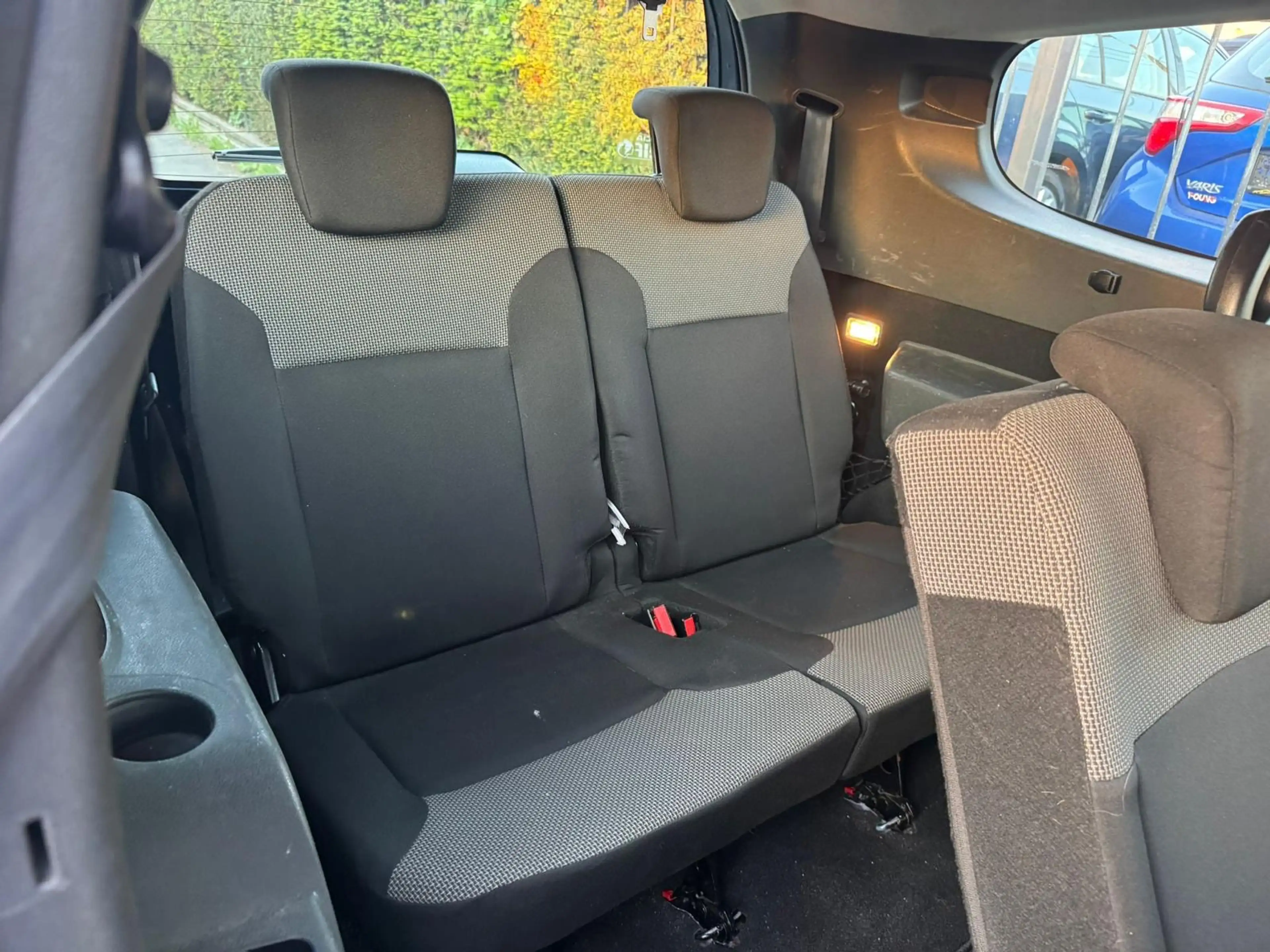 Dacia Lodgy Lodgy Stepway 1.3 TCe GPF 7pl. (EU6.2) — photo 15