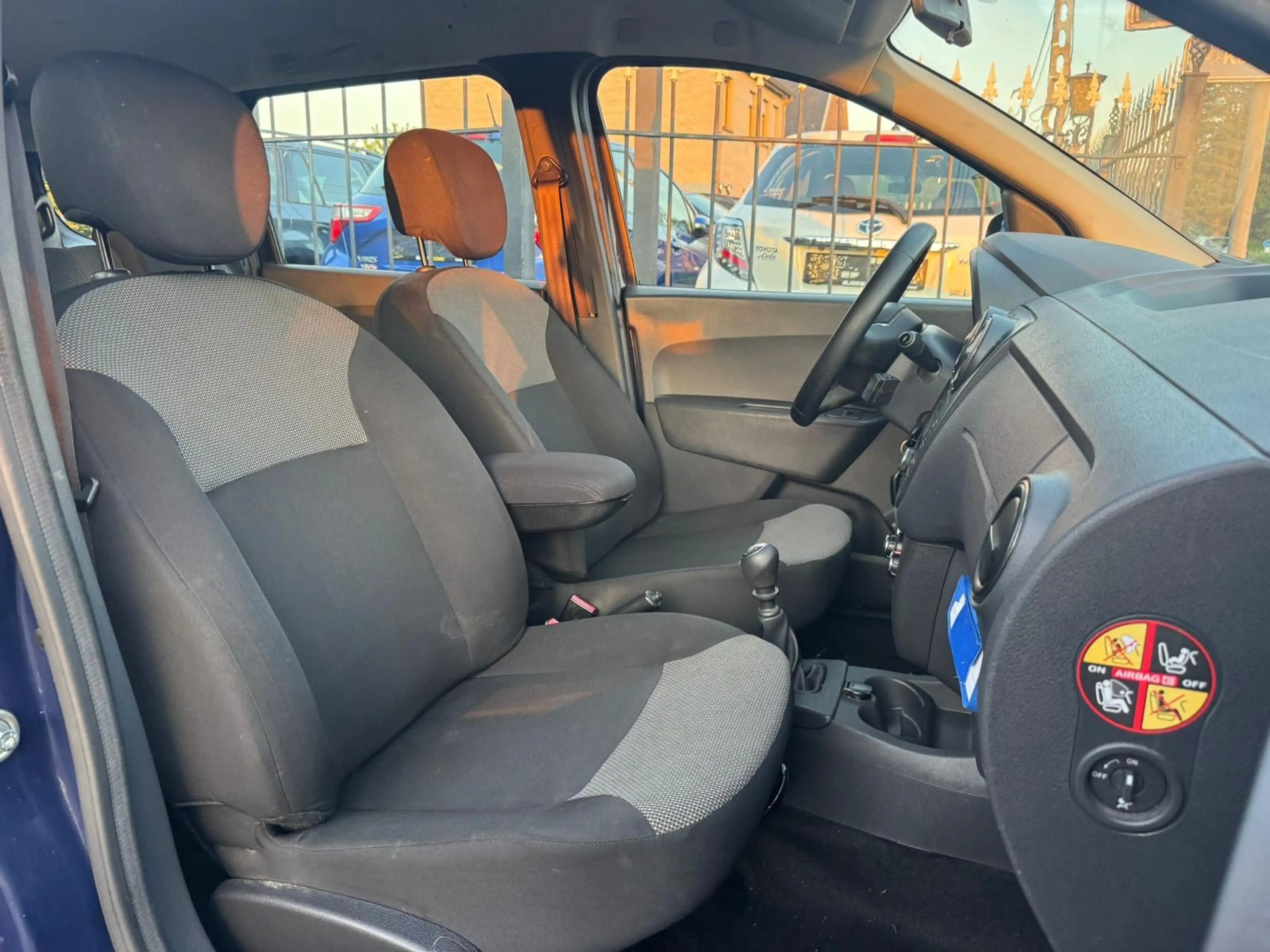 Dacia Lodgy Lodgy Stepway 1.3 TCe GPF 7pl. (EU6.2) — photo 12