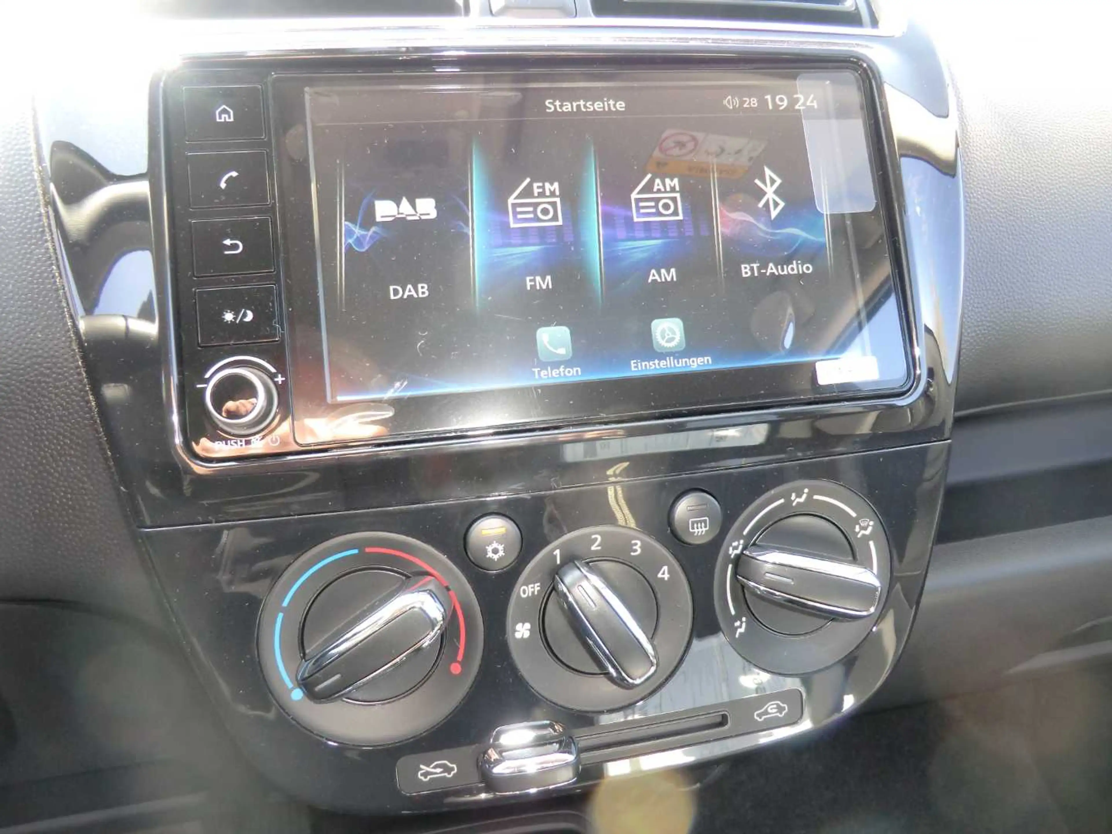 Mitsubishi Space Star Select+ 1.2 MIVEC ClearTec 5-Gang — photo 10