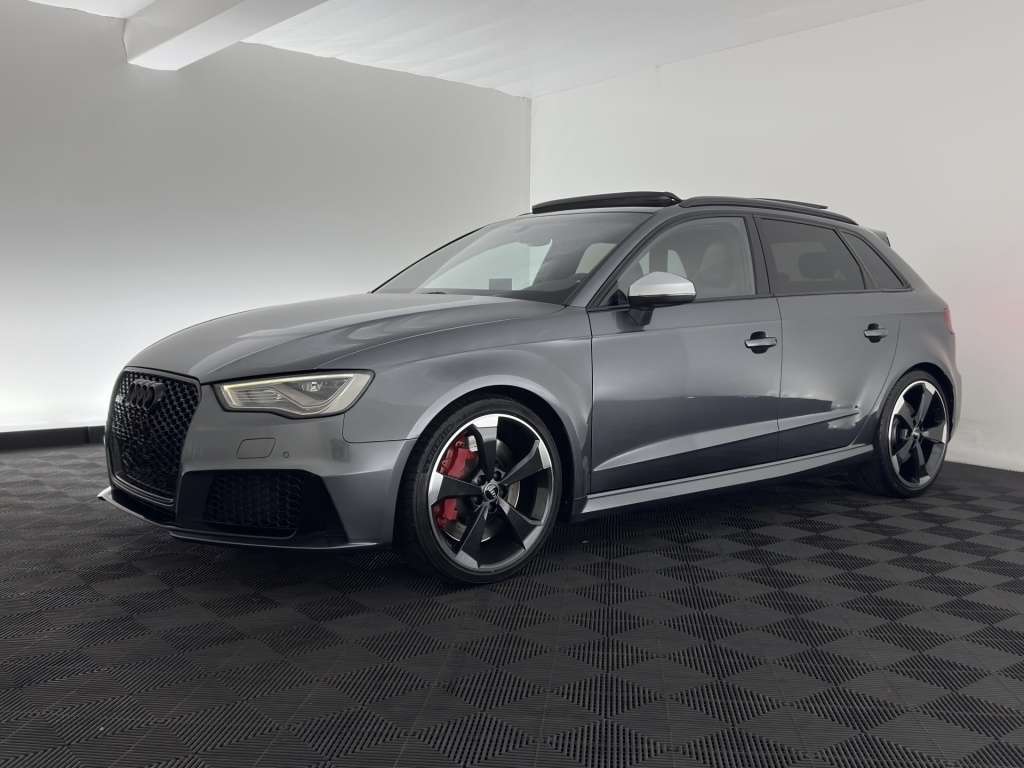 Audi RS3 Sportback 2.5 TFSI quattro S-Tronic - foto 1