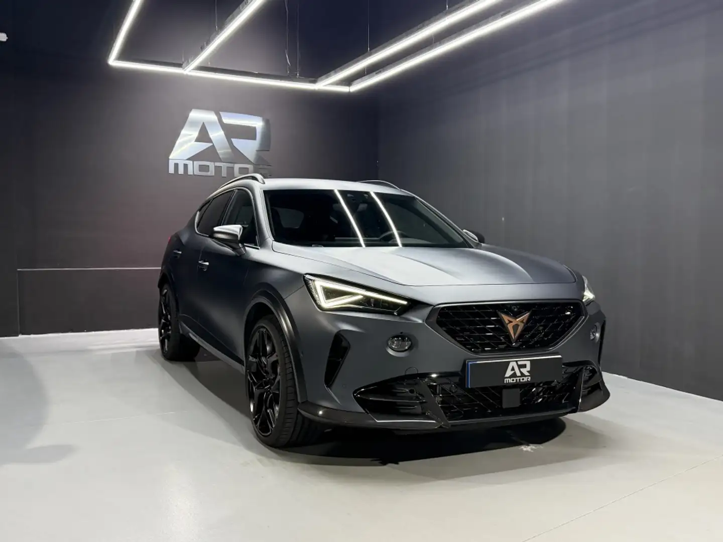 CUPRA Formentor 2.5 TSI 390 VZ5 DSG 4Drive Gris - 1