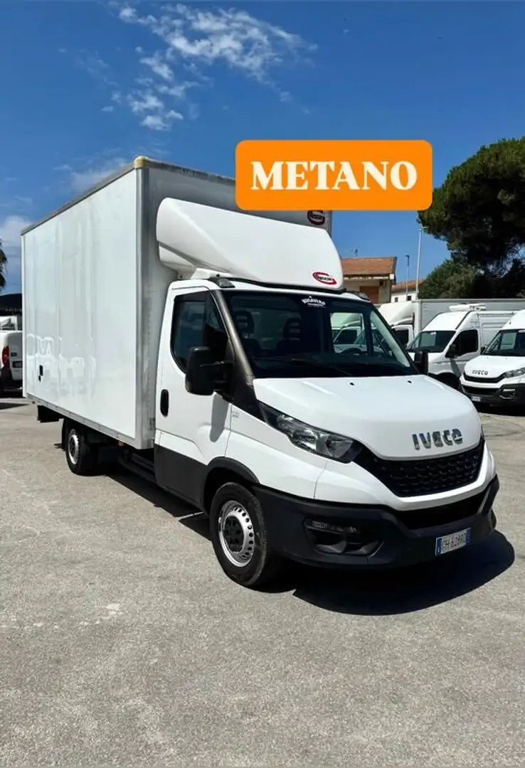Iveco Daily 35S14 METANO FURGONATO Anno 2022 Km 56.000 Blanc - 1