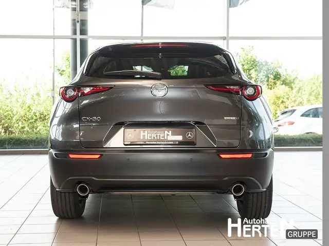 Mazda CX-30 view 4