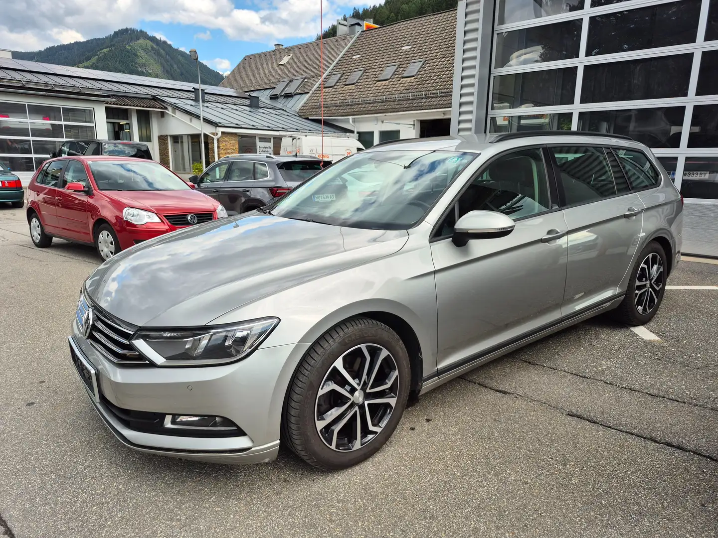 Volkswagen Passat Variant Trendline BMT/Start-Stopp Grau - 2
