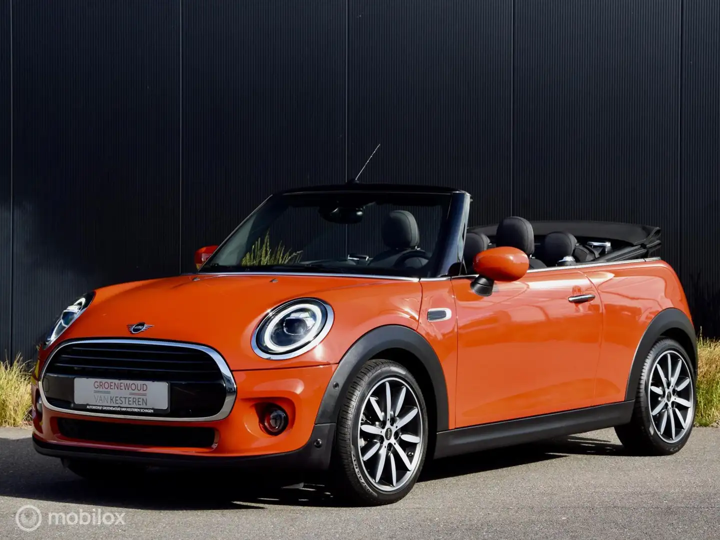 MINI Cooper Cabrio 1.5 I Automaat I Navi I 22.000km!!!! Orange - 2