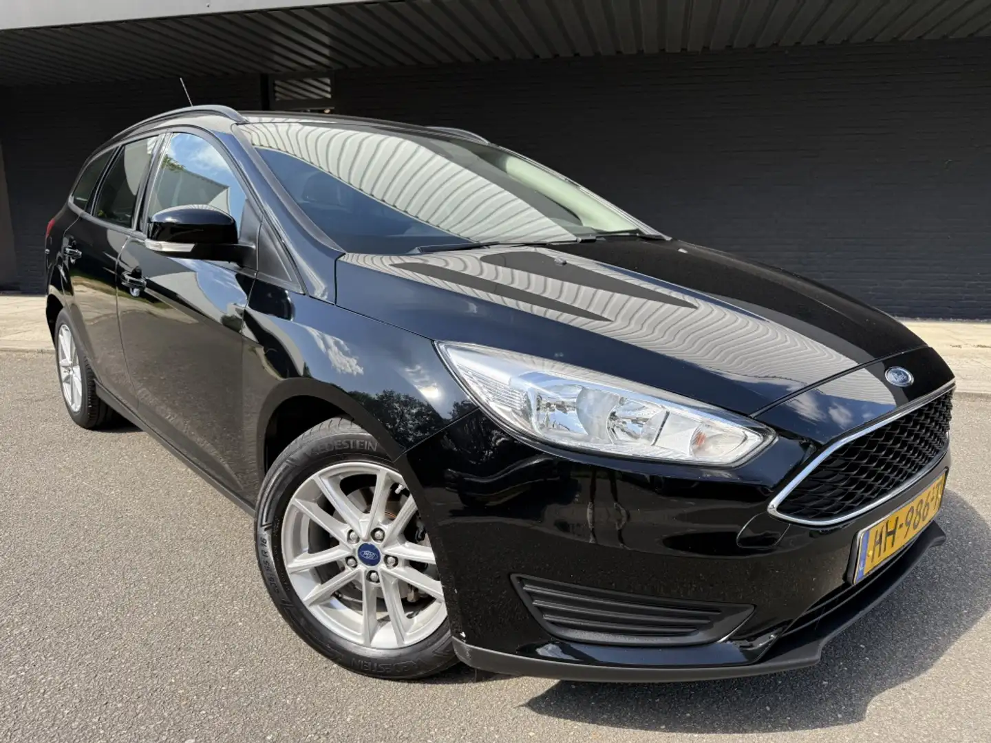 Ford Focus Wagon 1.0 Trend Edition Nero - 1
