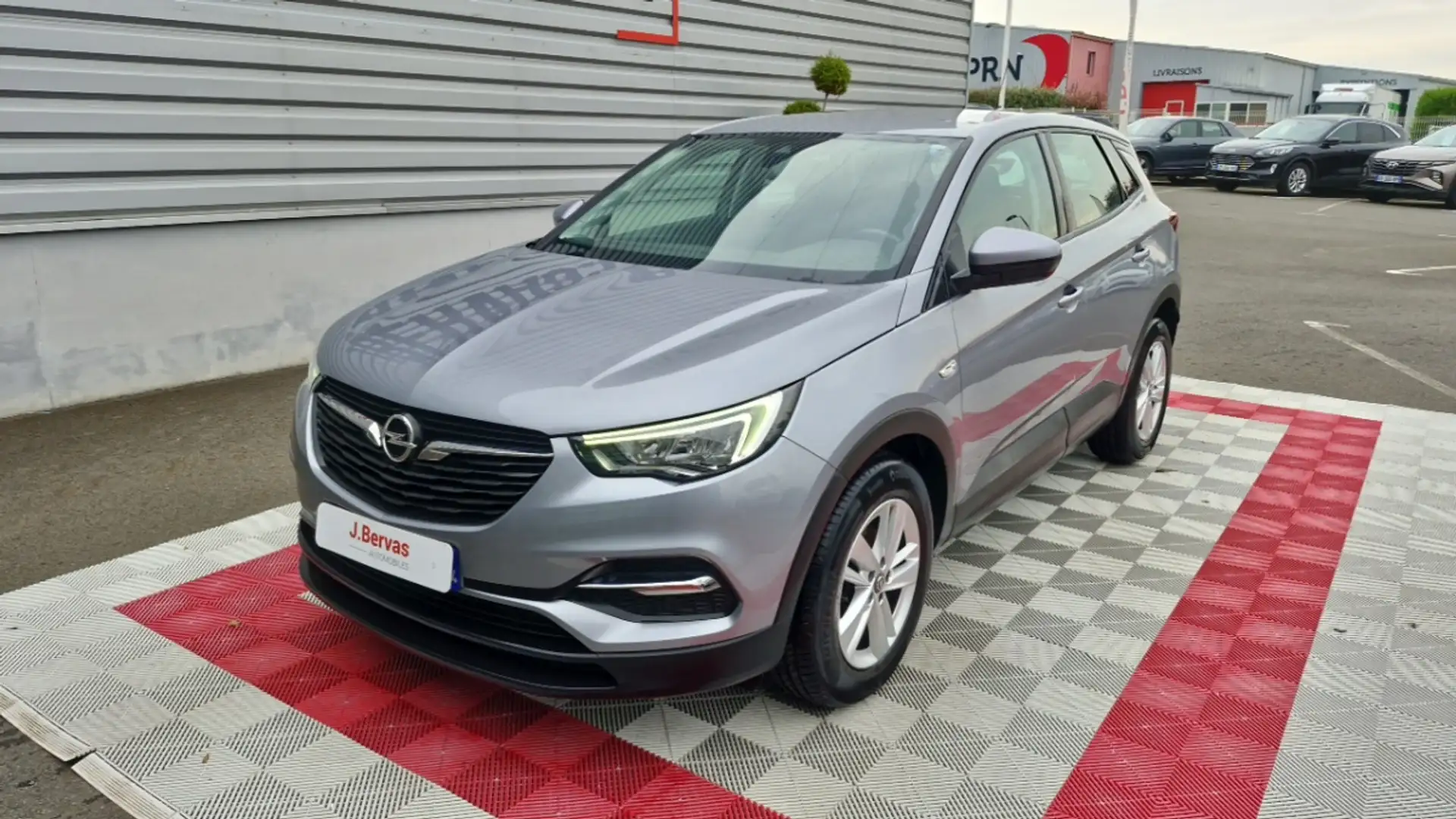 Opel Grandland 1.2 TURBO 130 CH - 2