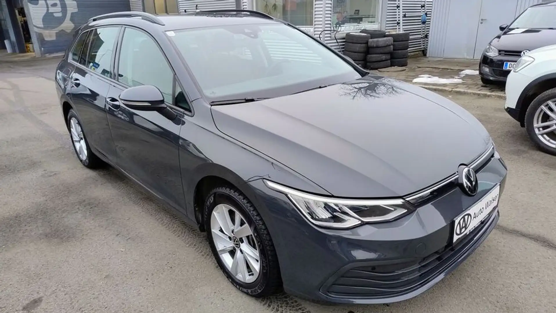 Volkswagen Golf Variant Life 2,0 TDI Grau - 2