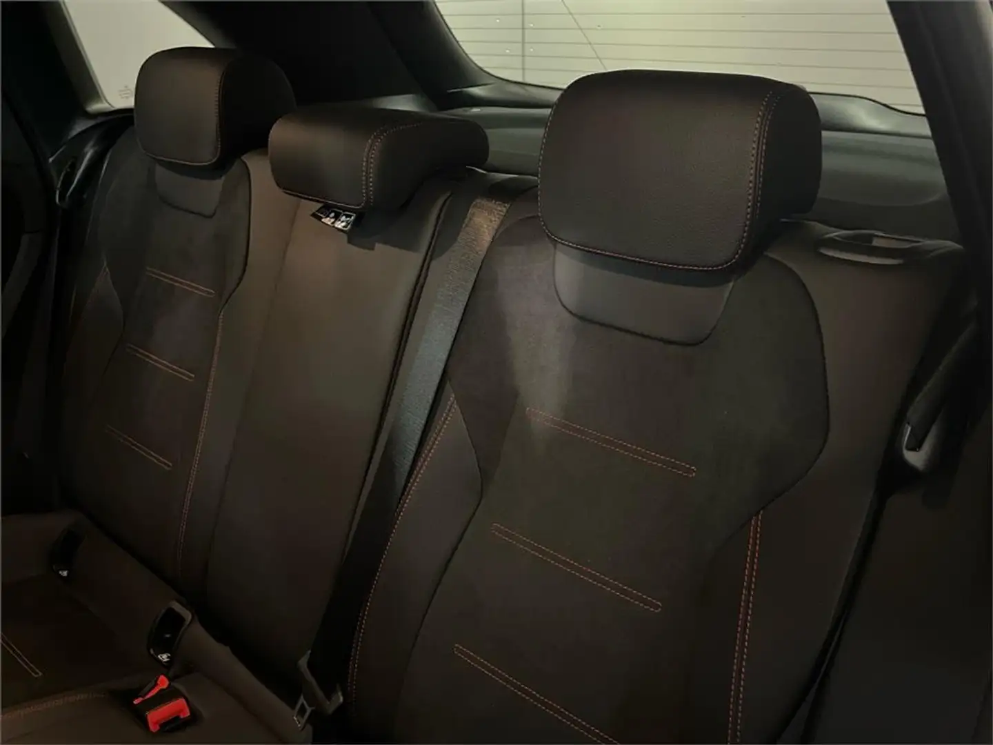 Mercedes-Benz B 250 250e AMG Line (EURO 6d) - 2
