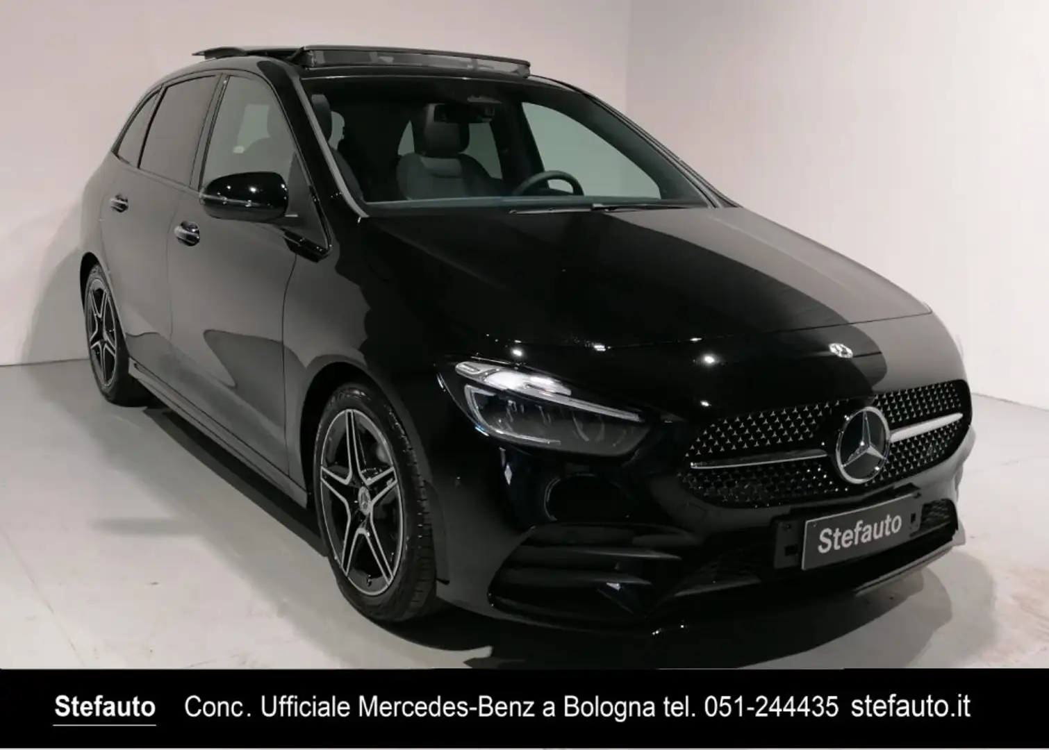 Mercedes-Benz B 180 d Automatic Premium AMG Line Noir - 1