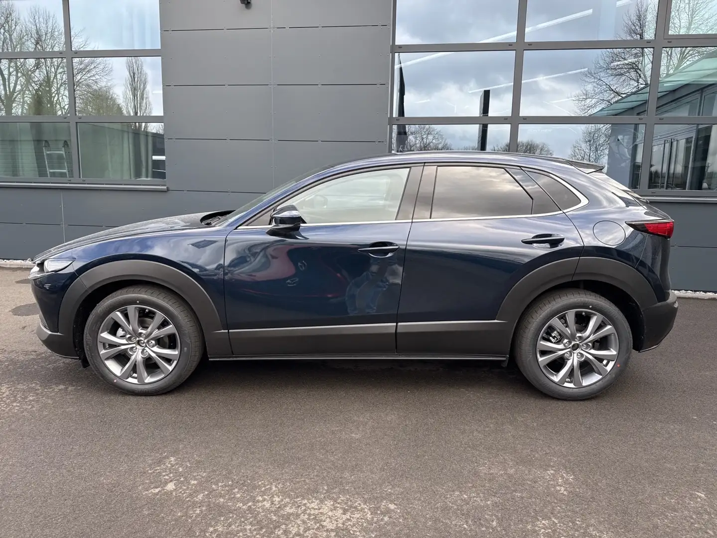 Mazda CX-30 Centre-Line Design Paket 140 Metallic Bleu - 2