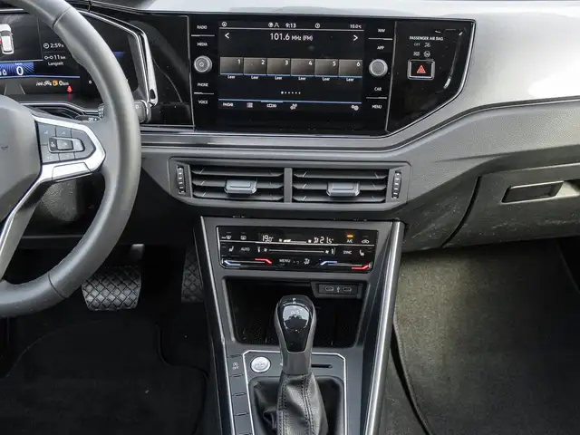Volkswagen Taigo view 12