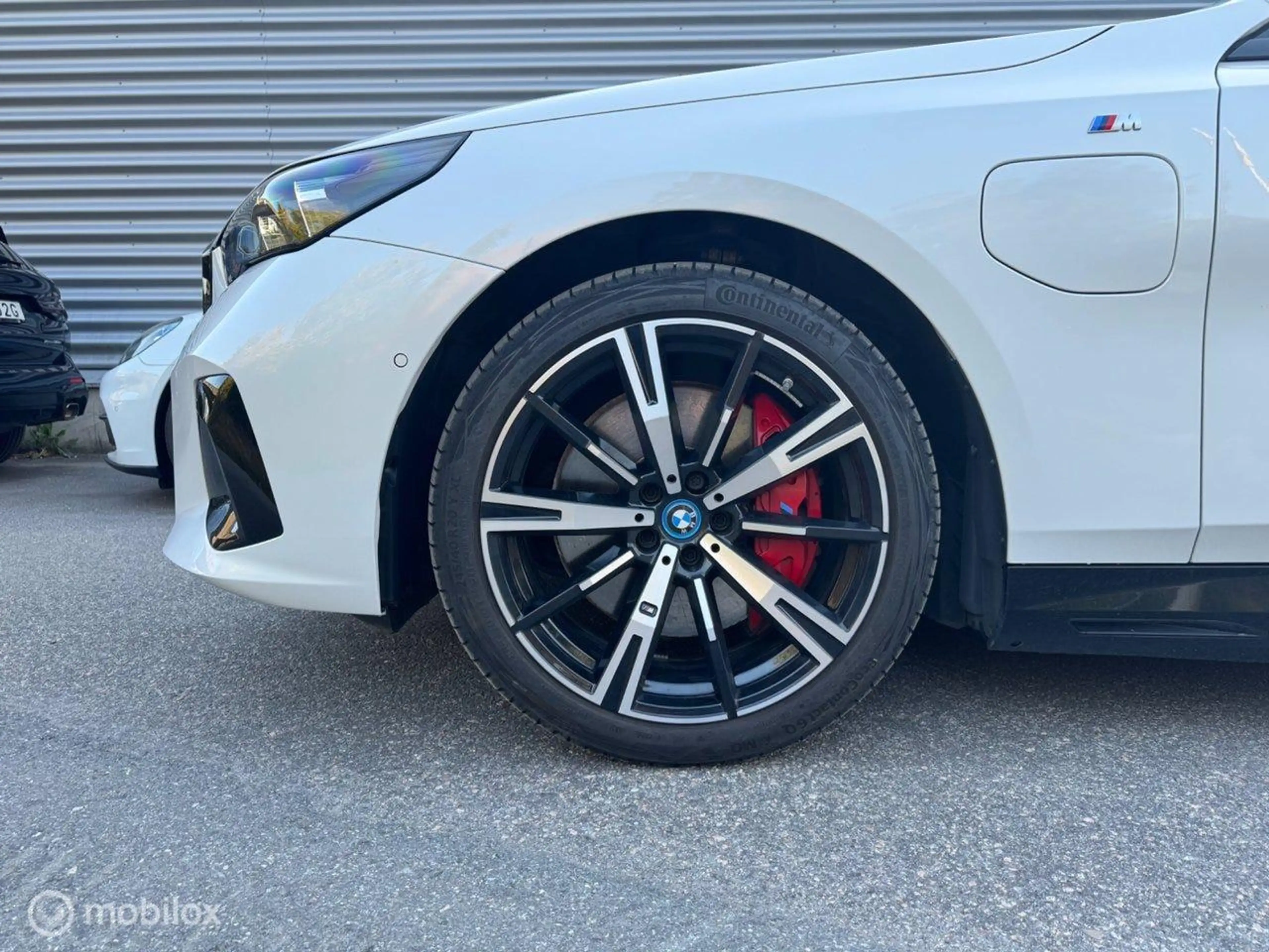 BMW 550 5-serie 550e xDrive M-Sport Pro, Pano, B&W, trekha — photo 10