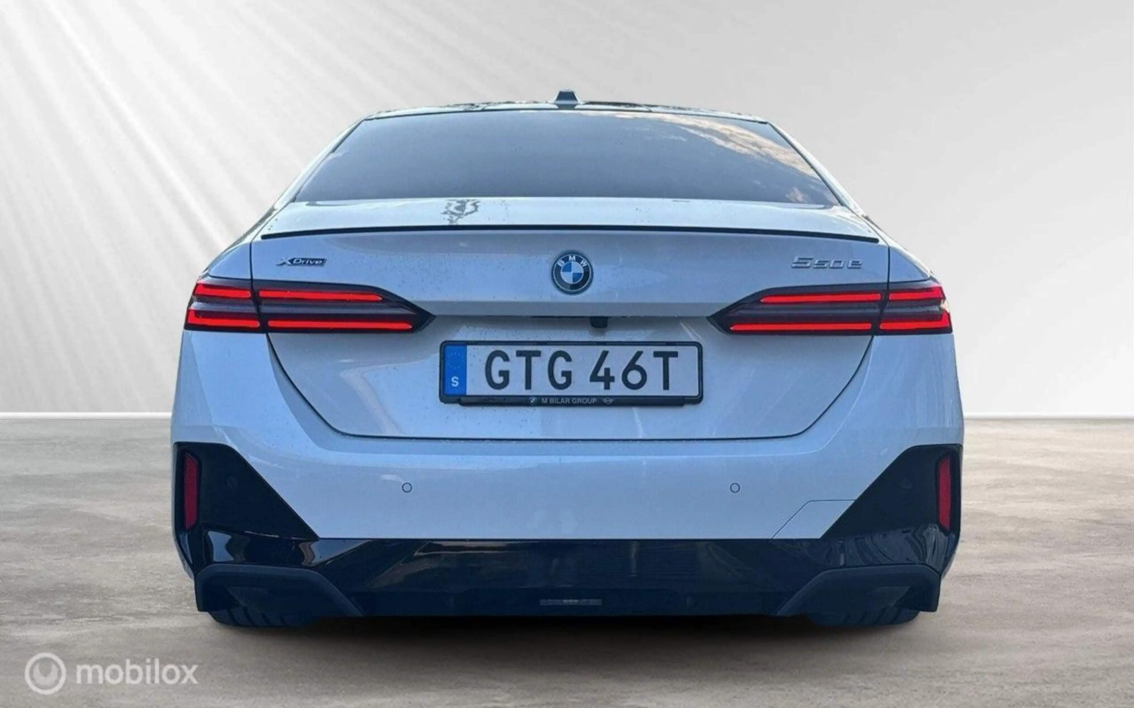 BMW 550 5-serie 550e xDrive M-Sport Pro, Pano, B&W, trekha — photo 9
