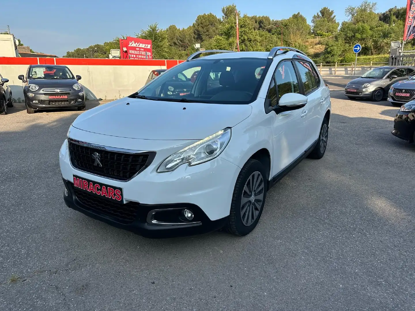 Peugeot 2008 1.6 BlueHDi 100ch GPS CLIM - 2