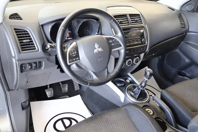 Mitsubishi ASX view 8