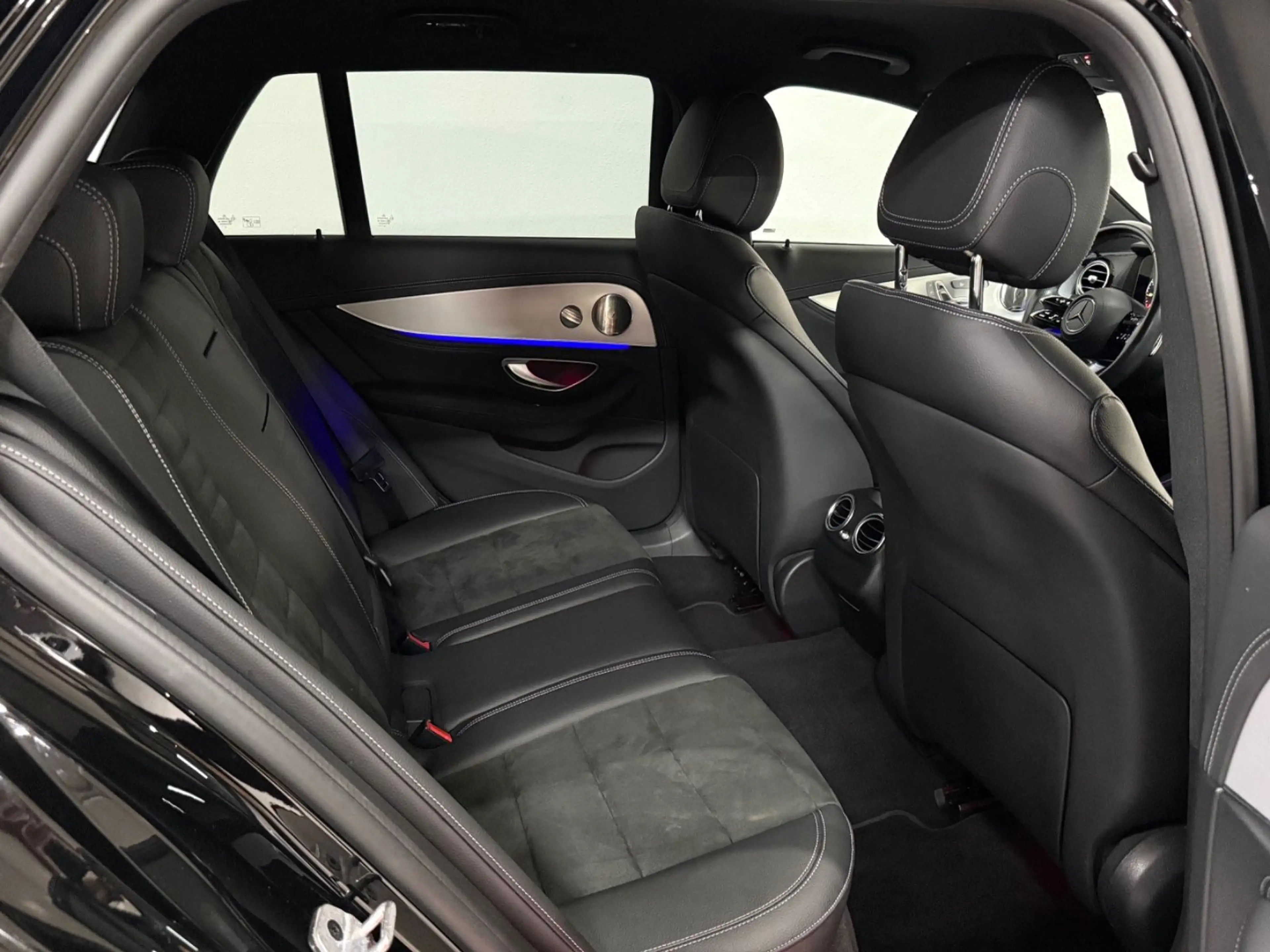 Mercedes-Benz E 300 E T-Modell E 300 e AMG LINE/NAVI/LED — photo 10