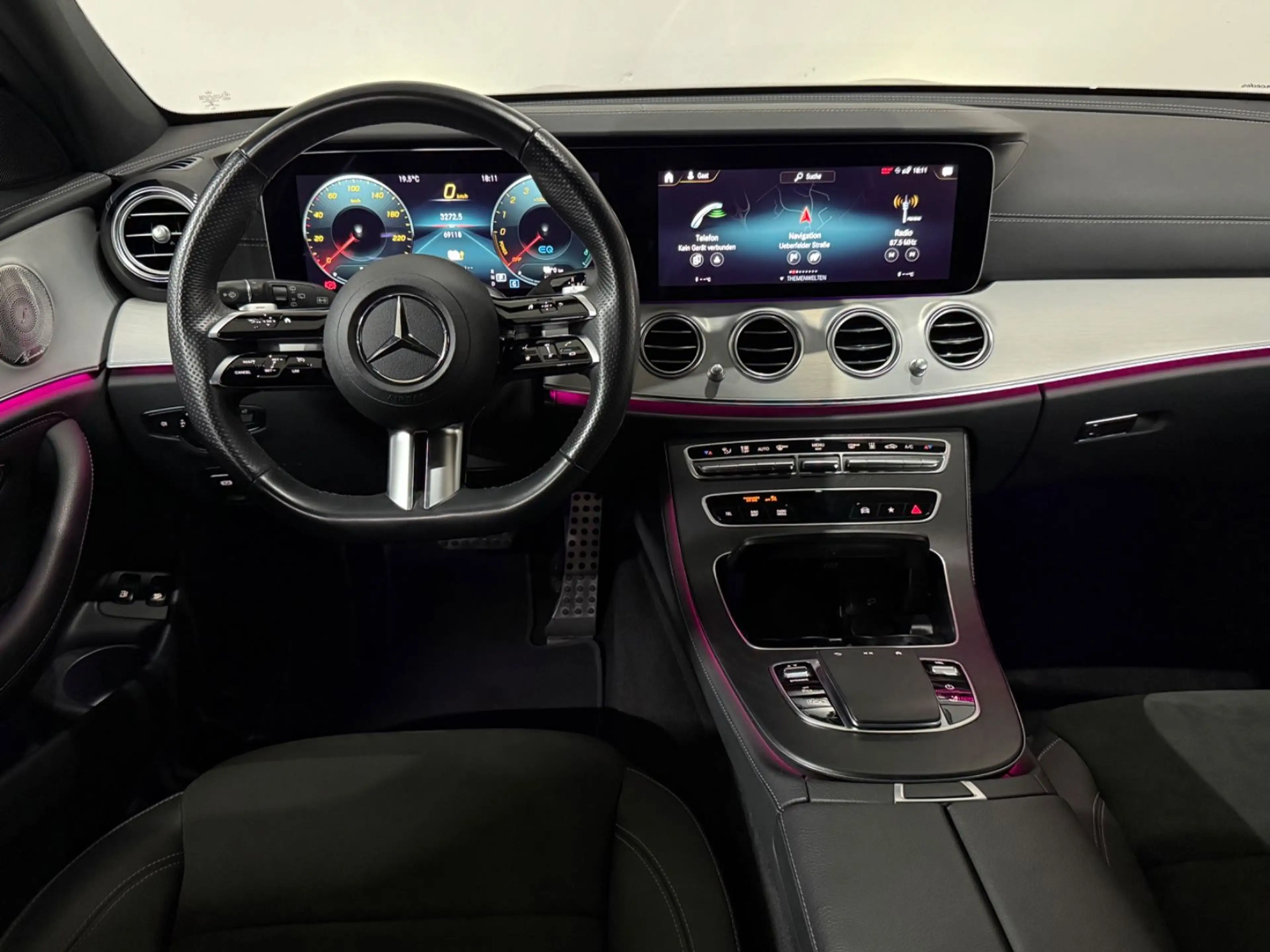 Mercedes-Benz E 300 E T-Modell E 300 e AMG LINE/NAVI/LED — photo 7