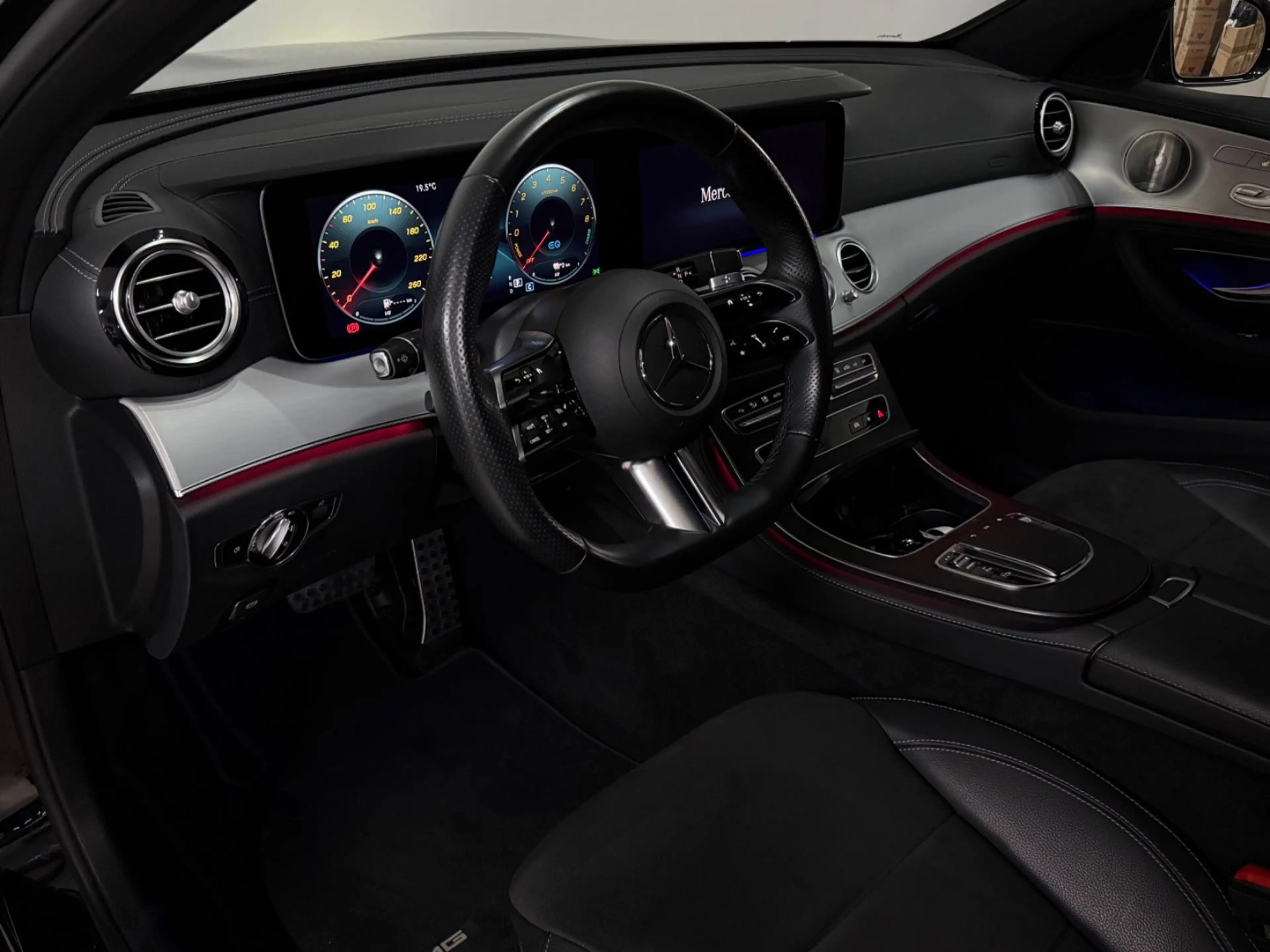 Mercedes-Benz E 300 E T-Modell E 300 e AMG LINE/NAVI/LED — photo 11