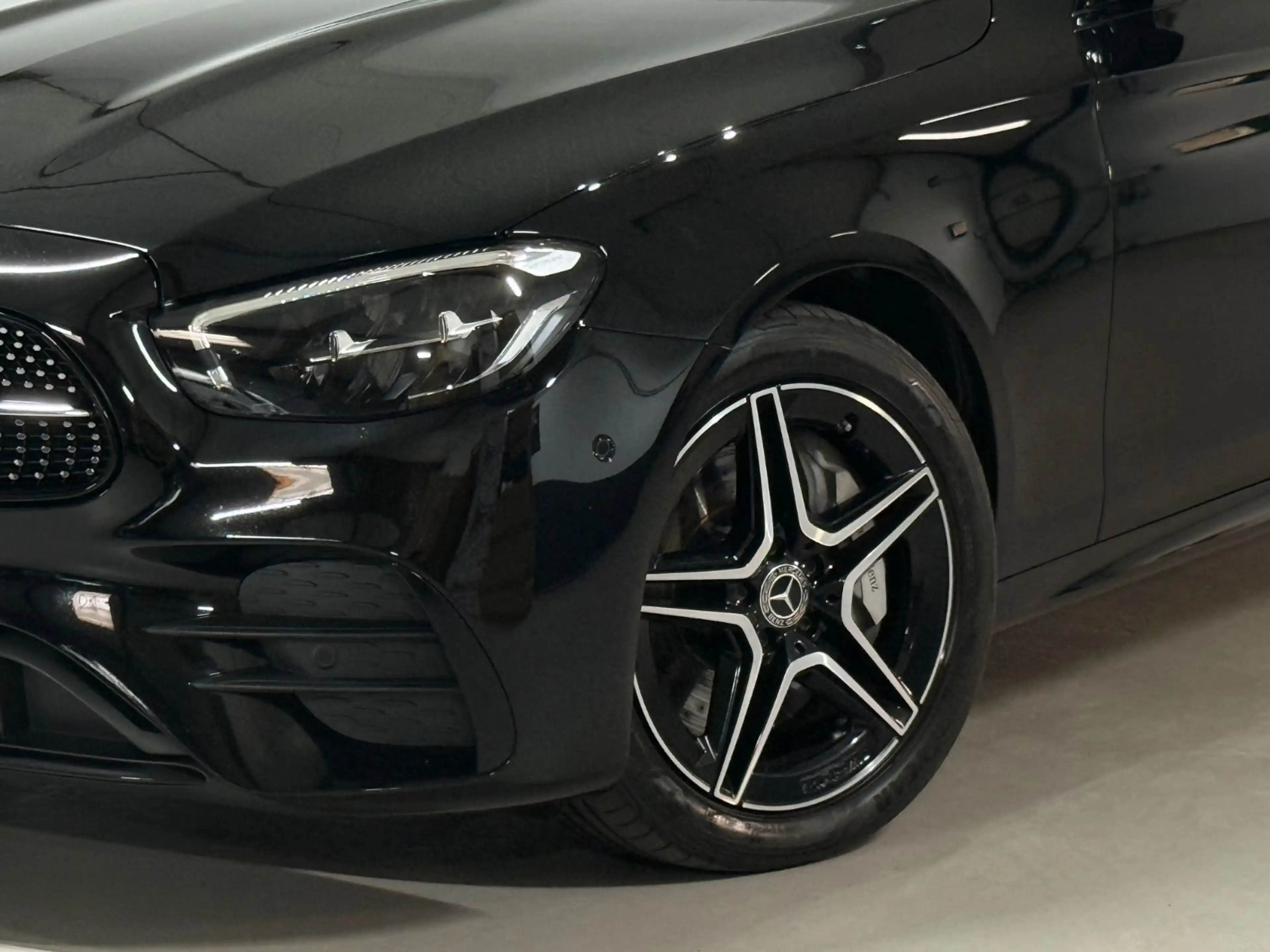 Mercedes-Benz E 300 E T-Modell E 300 e AMG LINE/NAVI/LED — photo 14