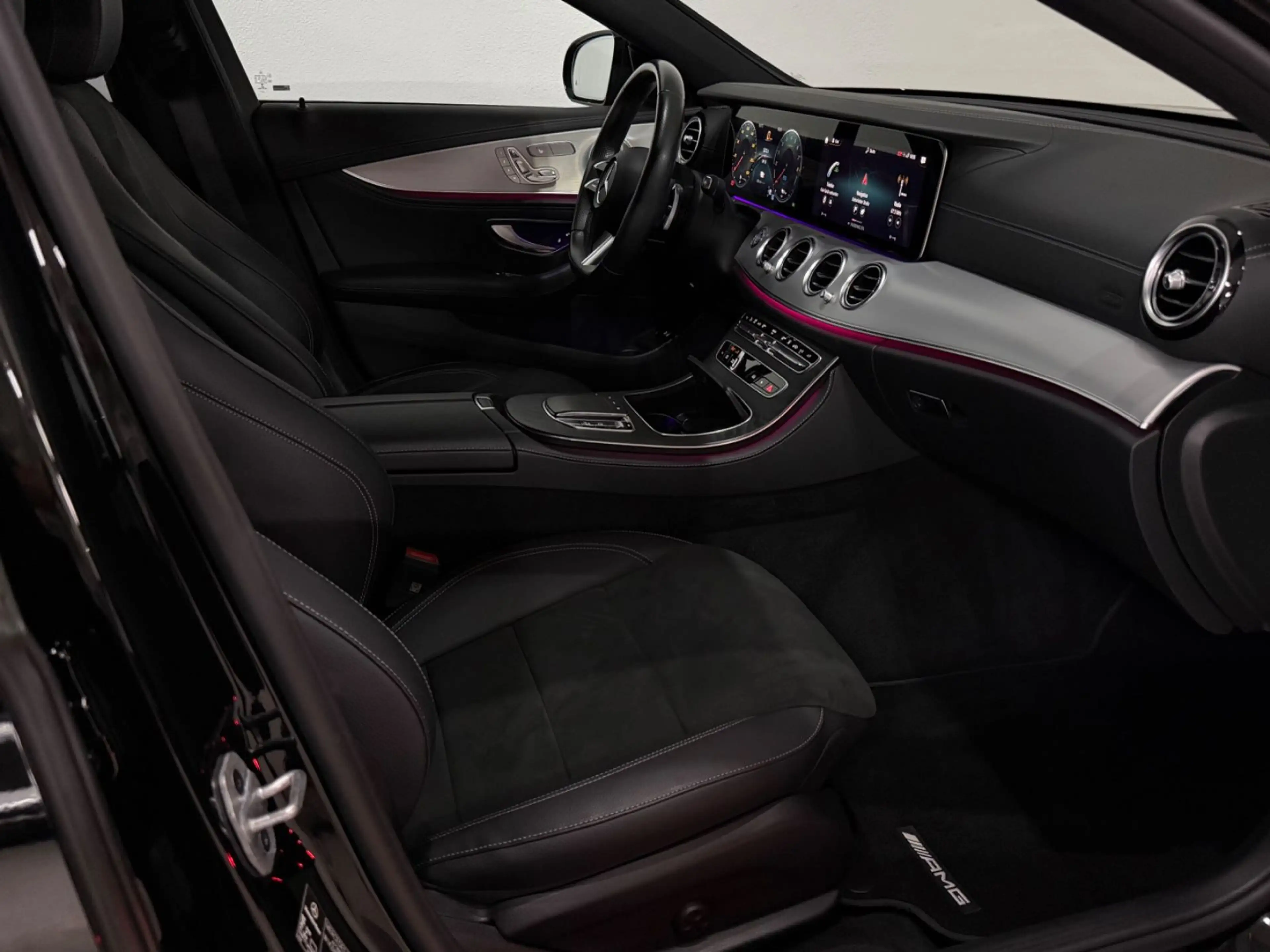 Mercedes-Benz E 300 E T-Modell E 300 e AMG LINE/NAVI/LED — photo 9