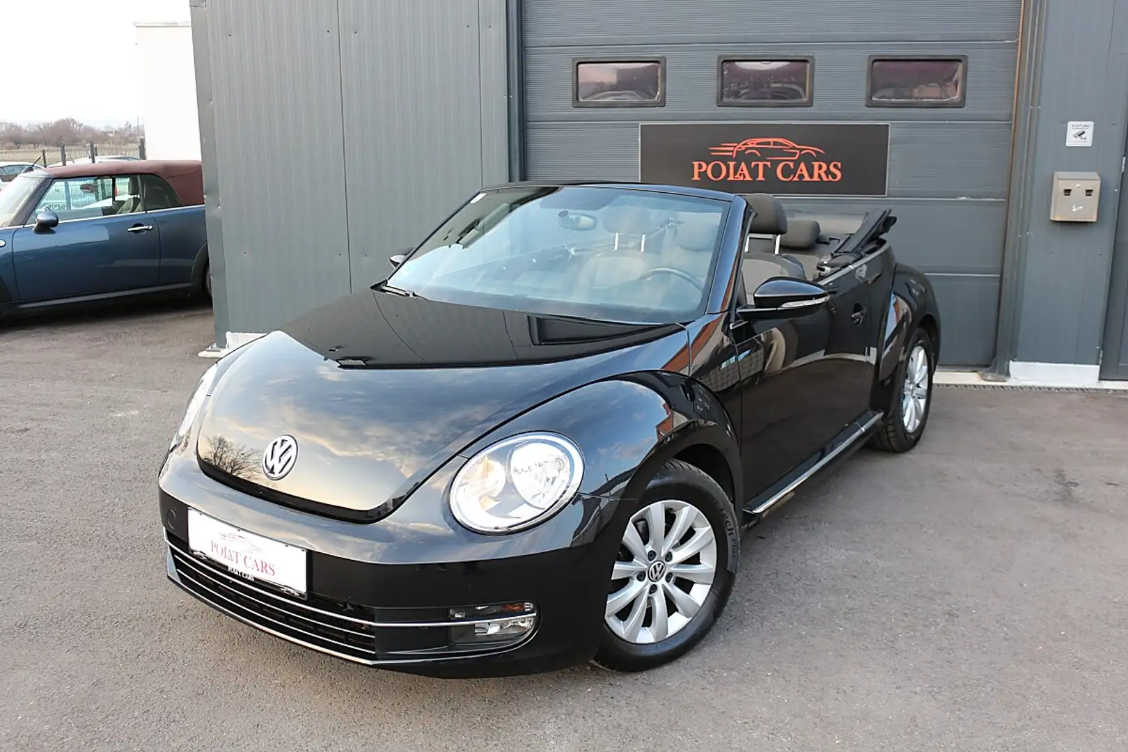 Volkswagen Beetle Cabrio 1,2 TSI BMT Design Schwarz - 2