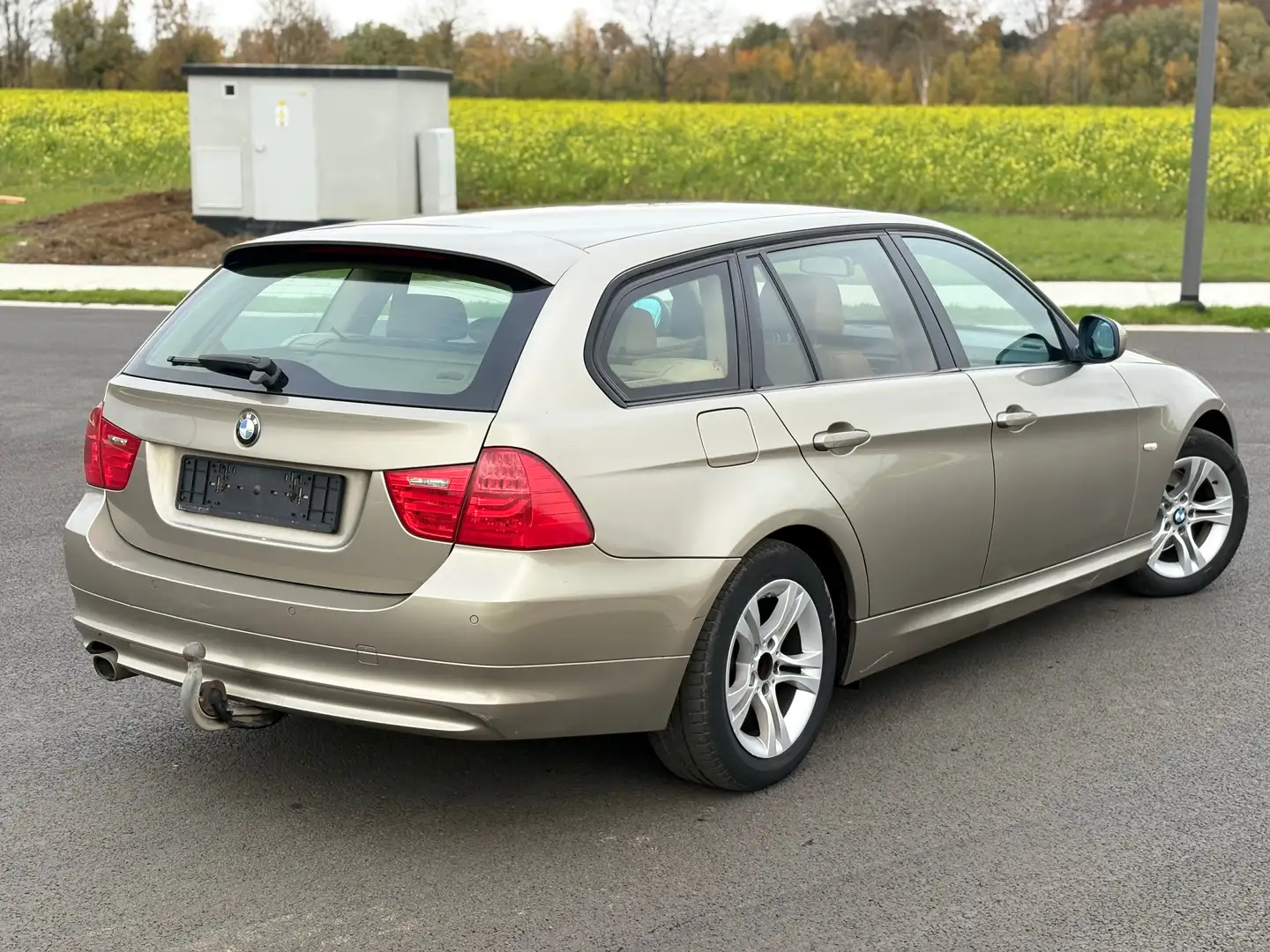 BMW 320 Touring 320 d Beige - 2