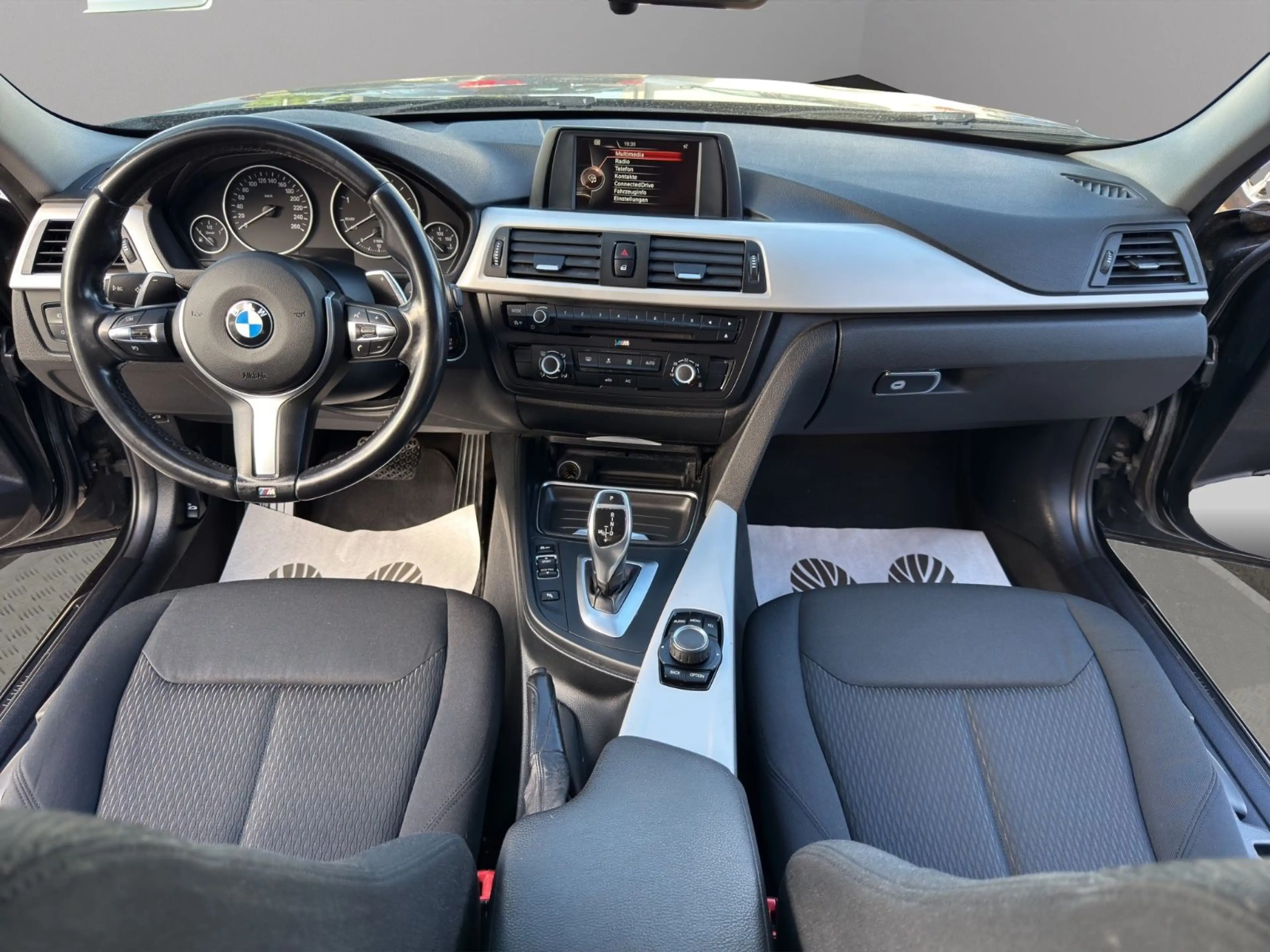BMW 325 d Touring Sport Line*AUTOM.*PDC*TEMPOMAT*MFL* — photo 14