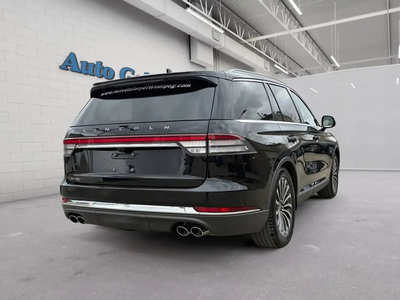 Lincoln Aviator снимка Lincoln Aviator