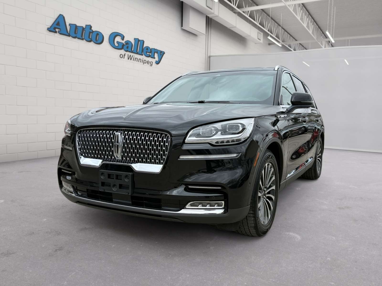 used 2022 Lincoln Aviator car, priced at $45,587