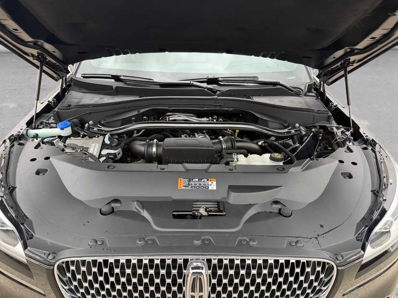 Lincoln Aviator снимка Lincoln Aviator