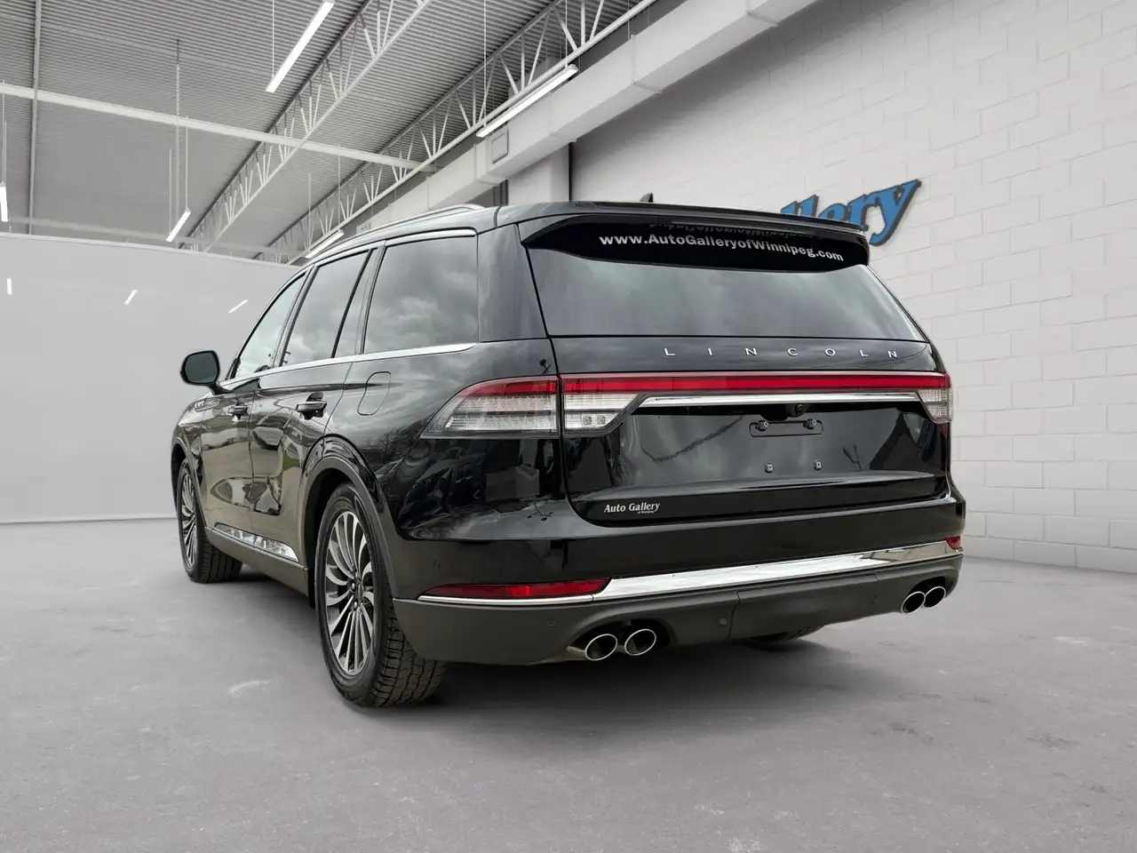 Lincoln Aviator снимка Lincoln Aviator