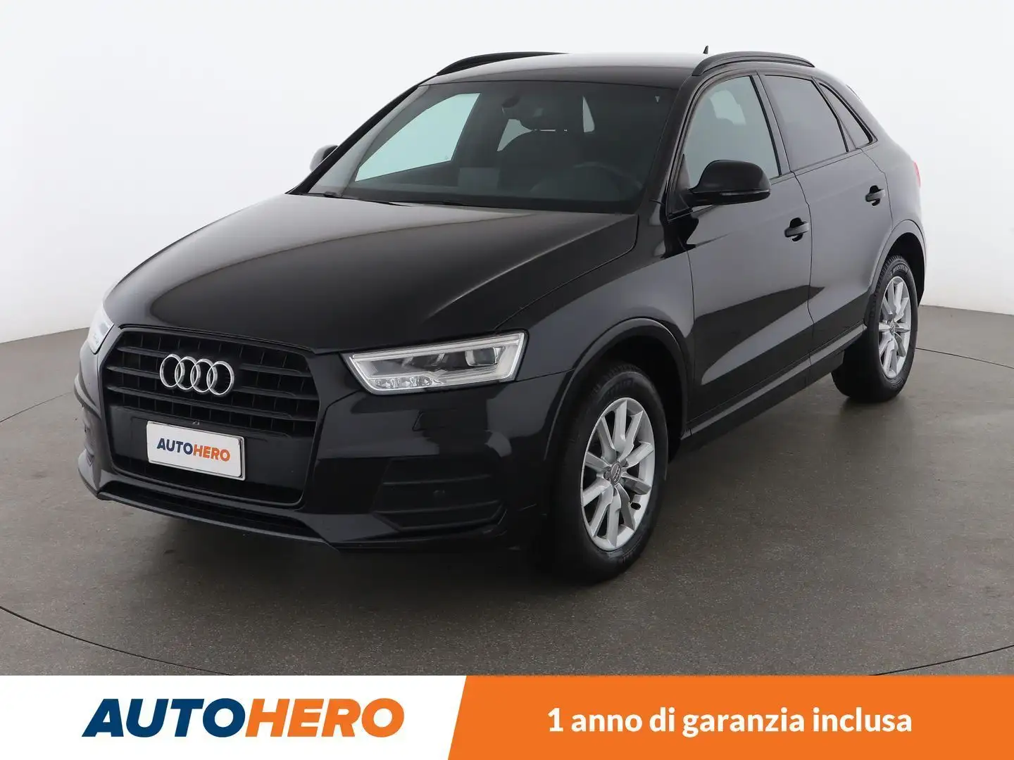 Audi Q3 2.0 TDI 120 CV Schwarz - 1