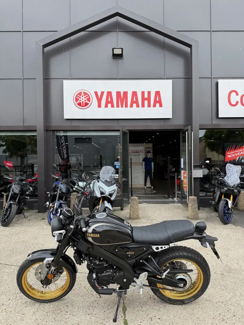 Yamaha XSR 125 Noir - 1