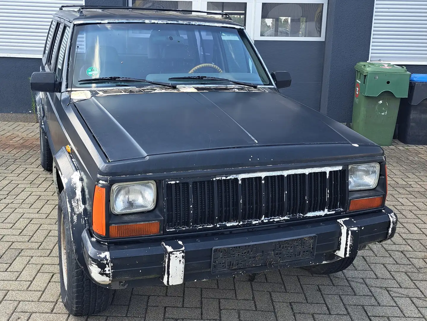 Jeep Cherokee 4.0 Euro Negro - 1