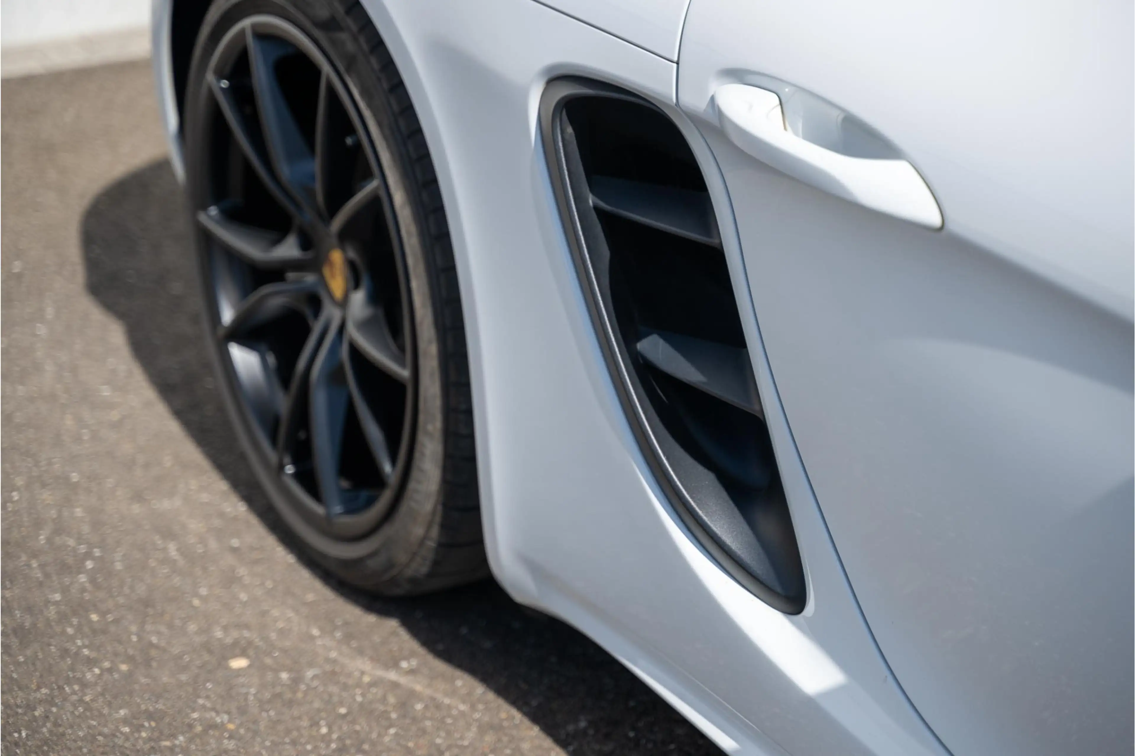 Porsche 718 Boxster 2.5 S — photo 18