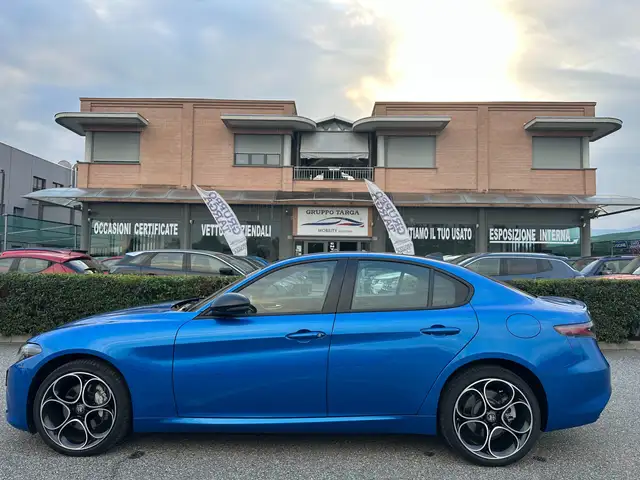 Alfa Romeo Giulia Giulia 2023 2.0 t Sprint Q4 280cv auto