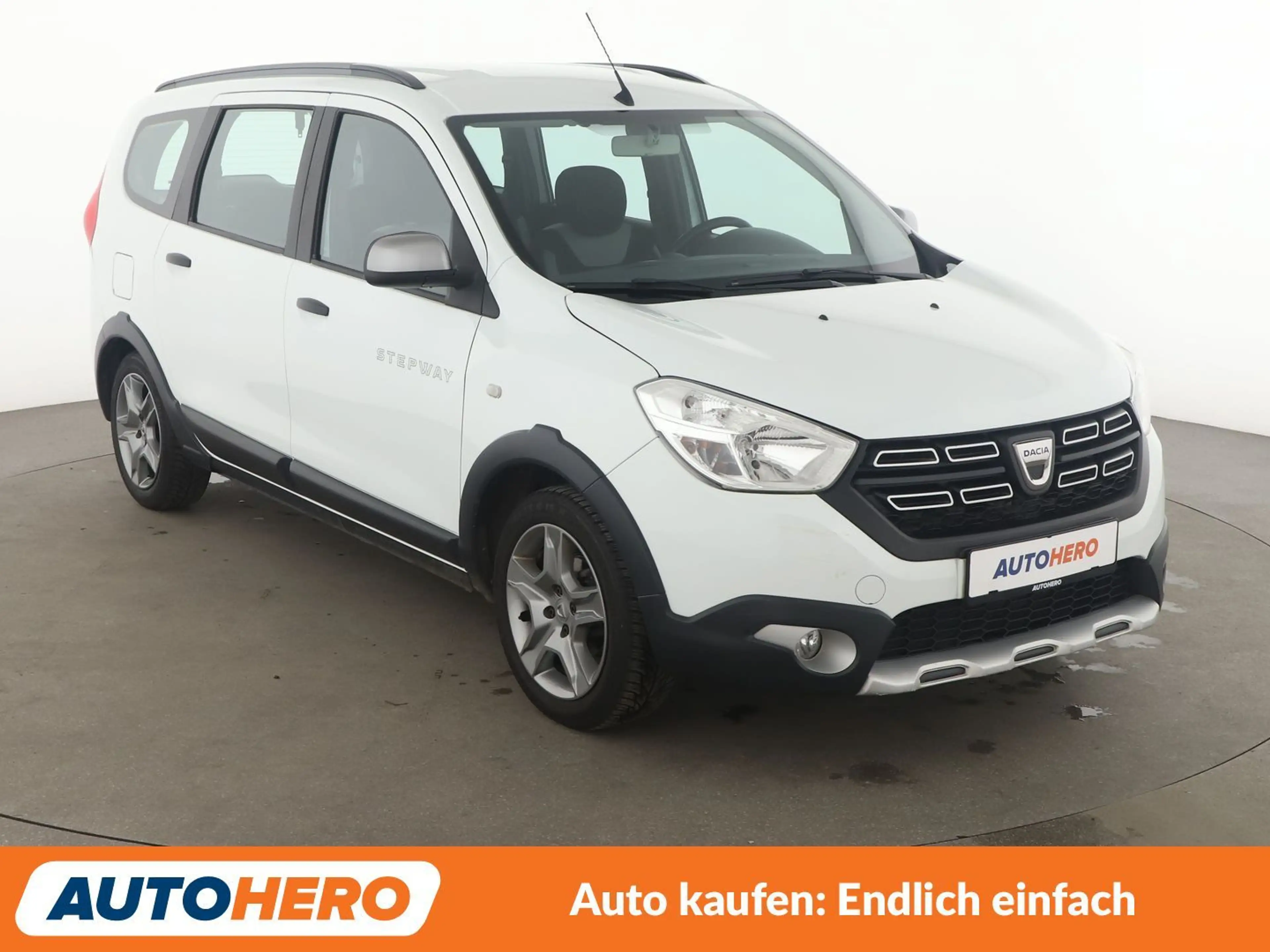 Dacia Lodgy 1.6 SCe Stepway*NAVI*PDC*SHZ*AHK*KLIMA*TEMPO* — photo 8