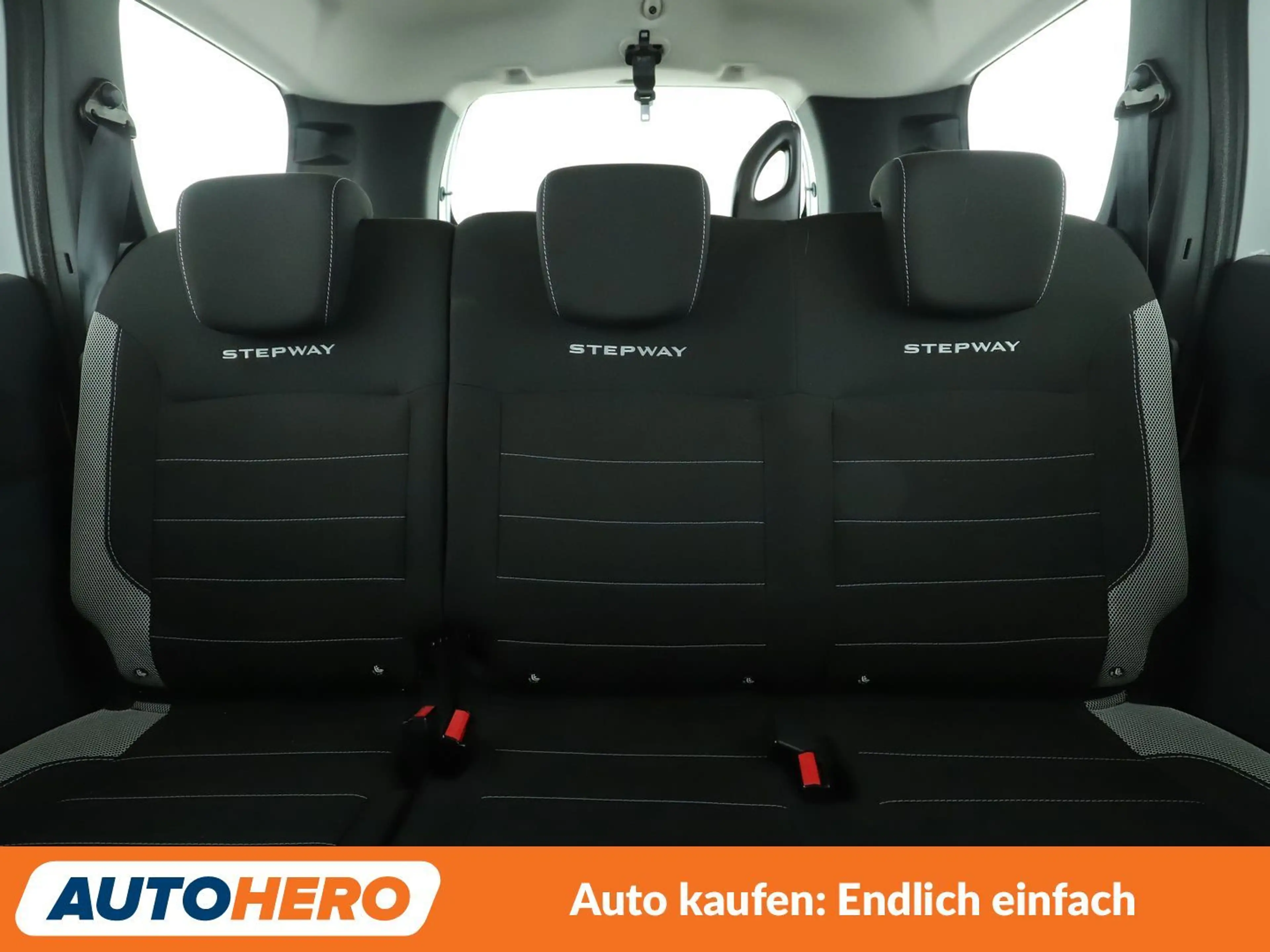 Dacia Lodgy 1.6 SCe Stepway*NAVI*PDC*SHZ*AHK*KLIMA*TEMPO* — photo 15